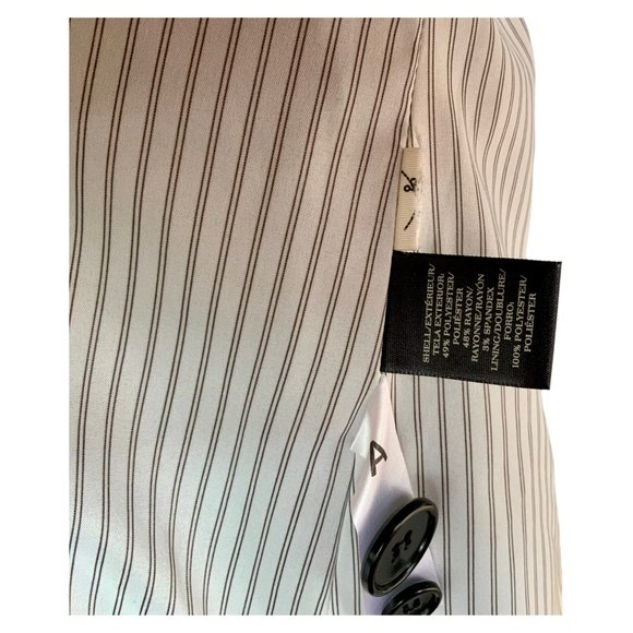 Ann Taylor - Notched One Button Blazer in Seasonless Stretch \ Size 2 - Picture 7 of 7